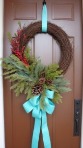 modern wreath, handmade wreath, decorative wreath, unique wreath, seasonal wreath